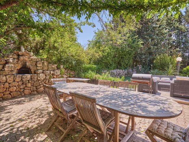 Maison de luxe de 9 pièces en vente à Aix en Provence, France