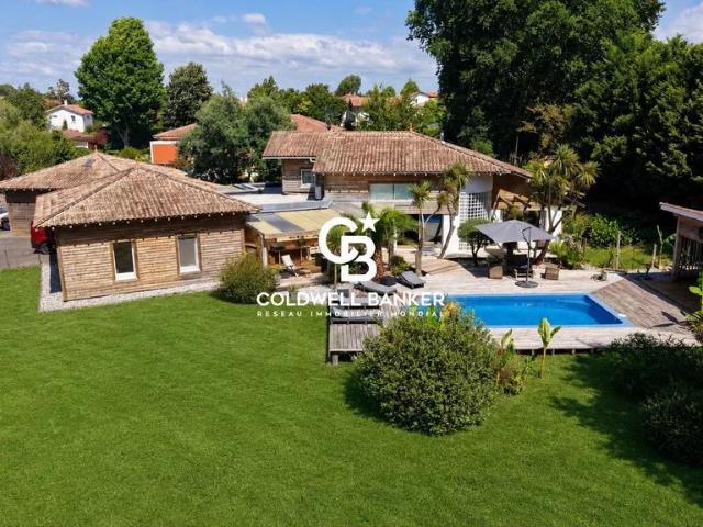 Maison de luxe de 9 pièces en vente à Angresse, Nouvelle Aquitaine