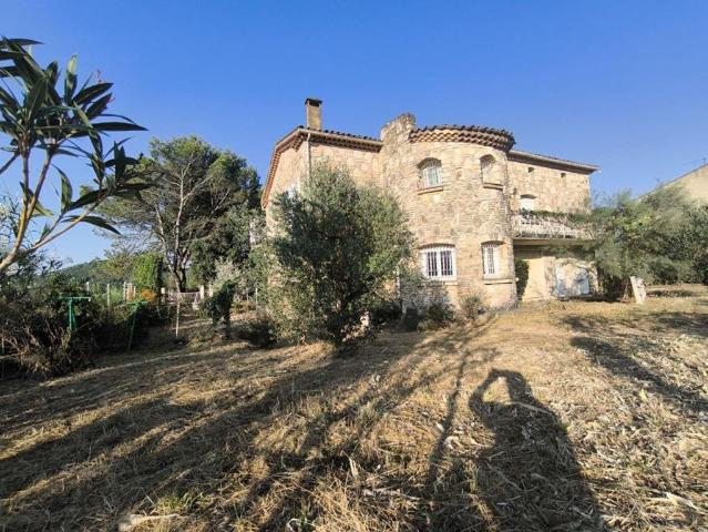 Maison de luxe de 9 pièces en vente à Cornillon, Occitanie