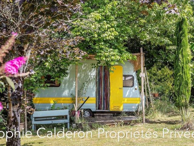 Maison de luxe de 9 pièces en vente à Dax, France