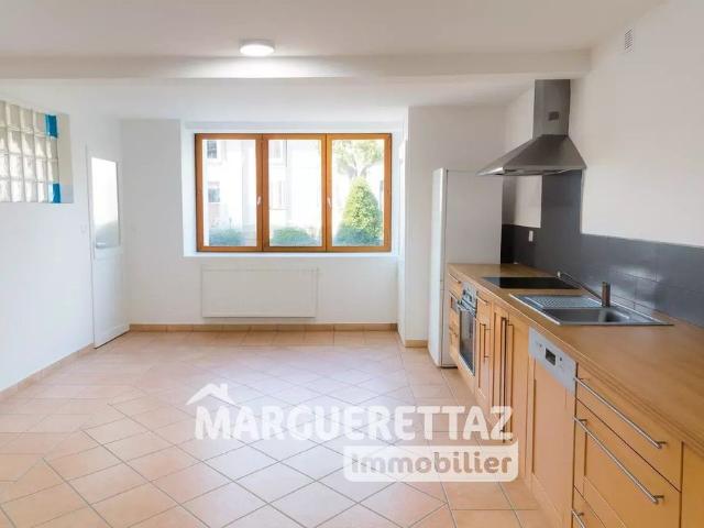 Appartement de luxe de 7 chambres en vente à Gaillard, Auvergne Rhône Alpes