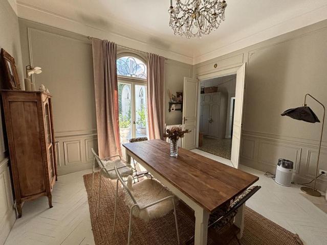 Maison de luxe de 9 pièces en vente à Poitiers, Nouvelle Aquitaine