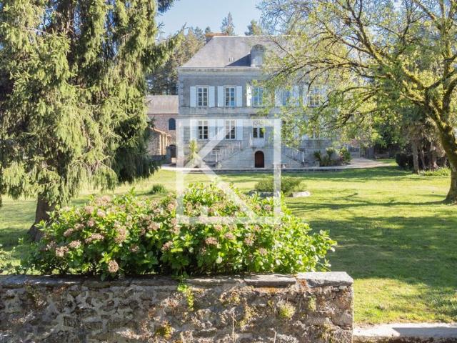 Maison de luxe de 9 pièces en vente à Pouzauges, Pays de la Loire