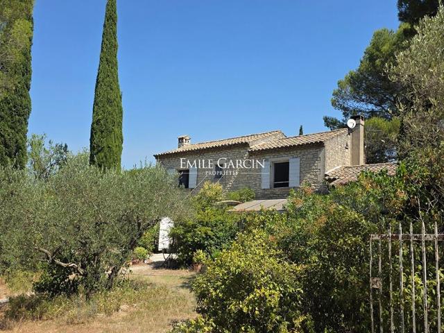 Maison de luxe de 9 pièces en vente à Saint Rémy de Provence, France