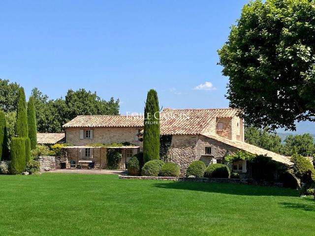 Maison de luxe de 9 pièces en vente à Saignon, France