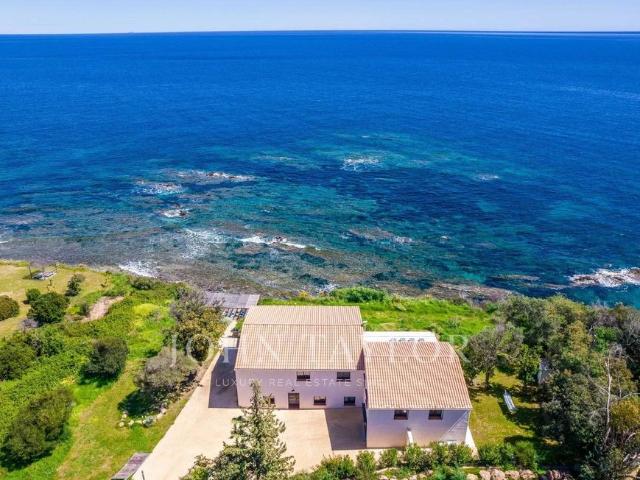 Maison de luxe de 9 pièces en vente à Sari Solenzara, Corse