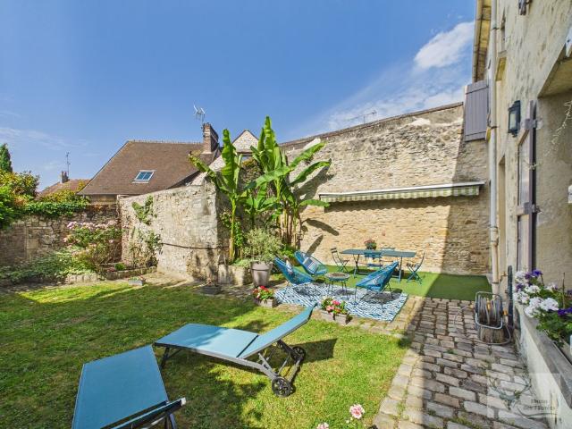 Maison de luxe de 9 pièces en vente à Senlis, Hauts de France