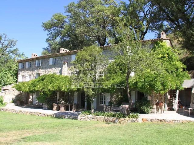 Villa de luxe de 9 pièces en vente Valbonne, Provence Alpes Côte d'Azur