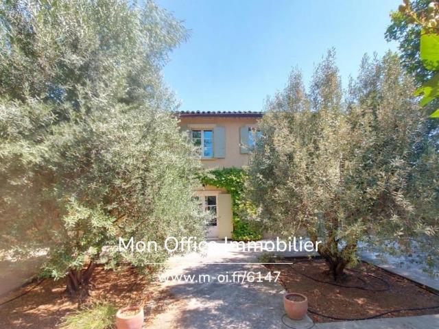Maison de luxe de 290 m2 en vente Lourmarin, France