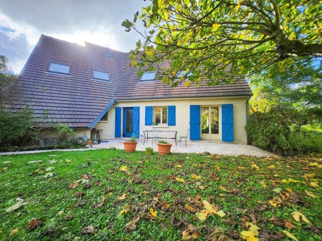 Maison de luxe de 9 pièces en vente à Verrières le Buisson, Île de France