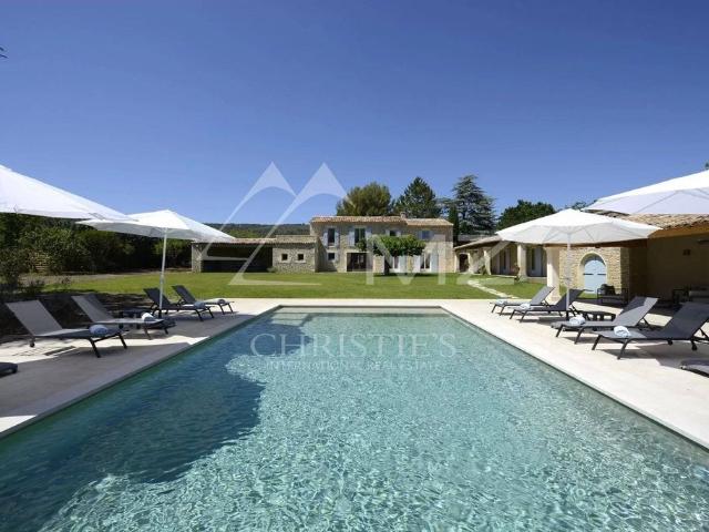Maison de luxe de 9 pièces en location à Gordes, Provence Alpes Côte d'Azur