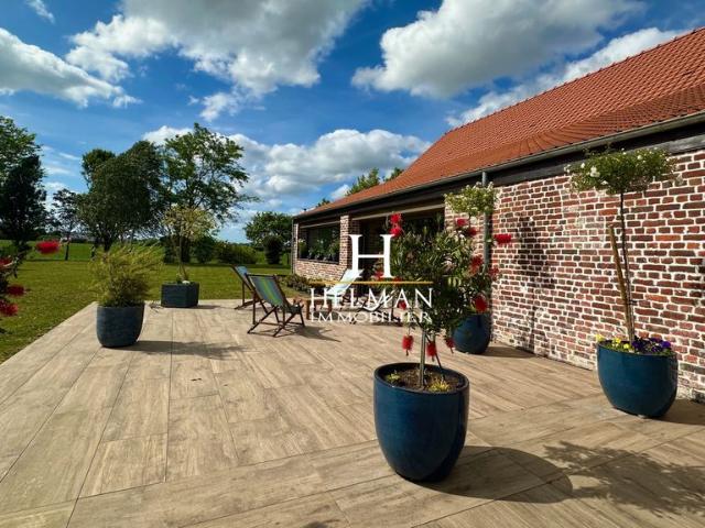 Maison de luxe de 13 pièces en vente à Wormhout, Hauts de France