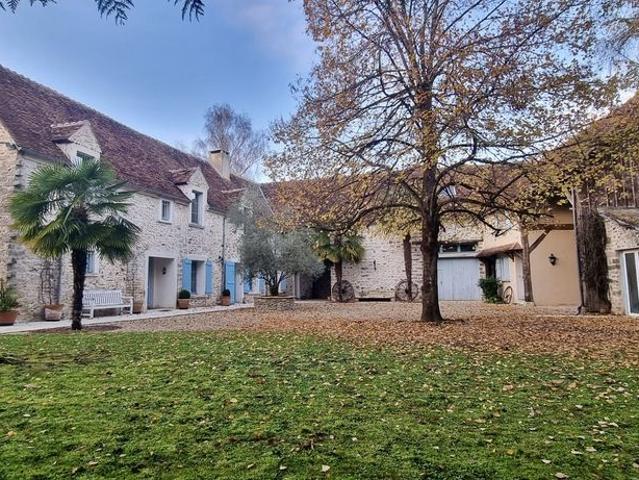 Maison de luxe de 13 pièces en vente à Chalautre la Grande, Île de France