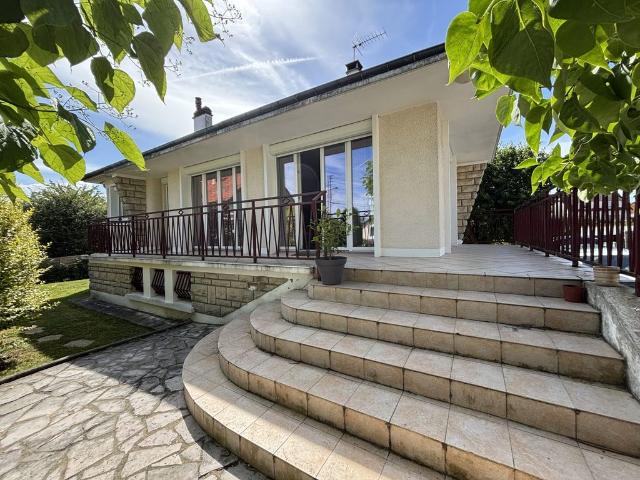 Maison de luxe de 100 m2 en vente Chelles, France