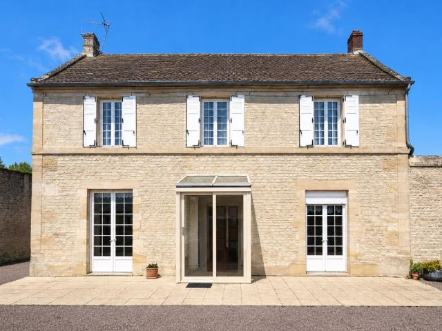 Maison de luxe de 106 m2 en vente Douvres la Délivrande, Normandie