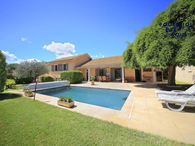 Maison de luxe de 10 pièces en vente à Vourles, Auvergne Rhône Alpes
