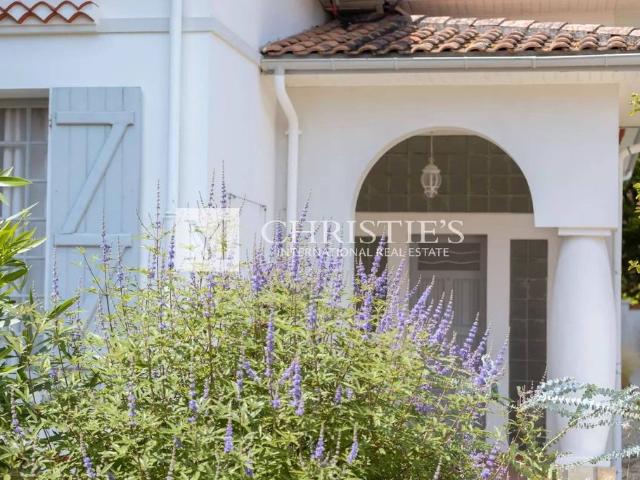 Maison de luxe de 10 pièces en vente à Andernos les Bains, Nouvelle Aquitaine