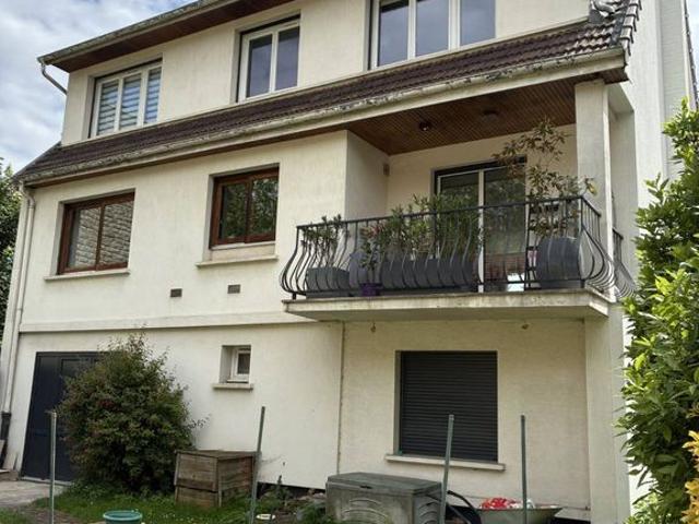 Maison de luxe de 10 pièces en vente à Andrésy, France
