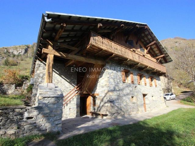 Maison de luxe de 10 pièces en vente à Bourg Saint Maurice, Auvergne Rhône Alpes