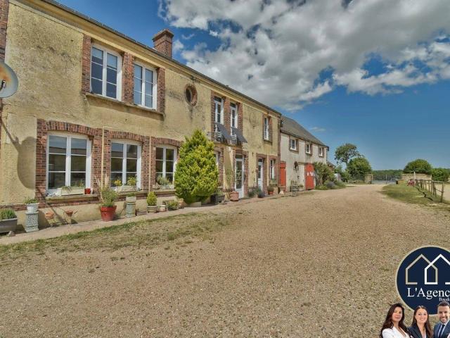 Maison de luxe de 10 pièces en vente à Châteauneuf en Thymerais, France