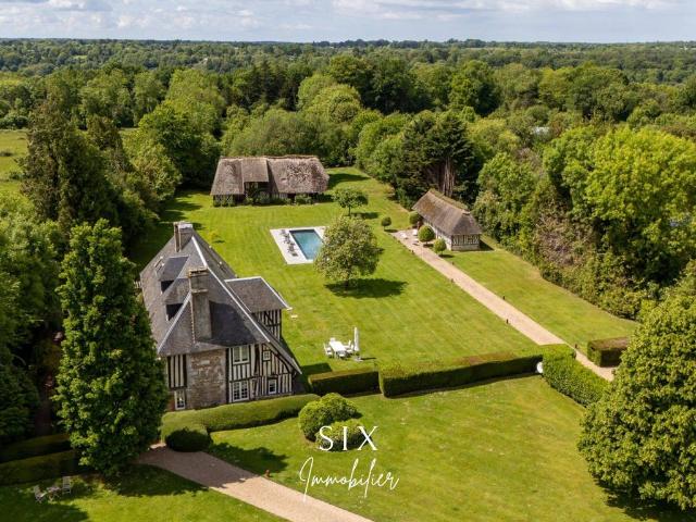 Maison de luxe de 10 pièces en vente à Honfleur, Normandie