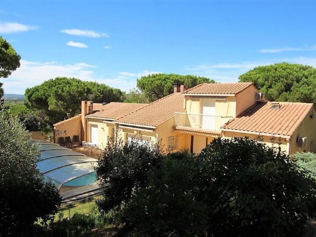 Maison de luxe de 10 pièces en vente à Narbonne, France
