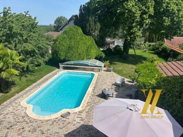 Maison de luxe de 10 pièces en vente à Plivot, Grand Est