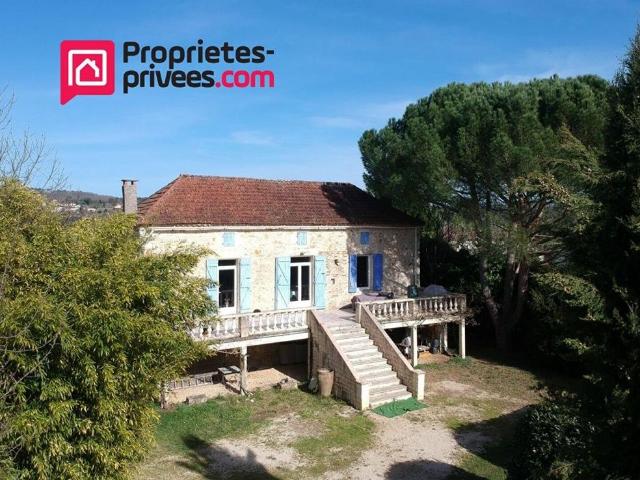 Maison de luxe de 10 pièces en vente à Puy l'Évêque, Occitanie