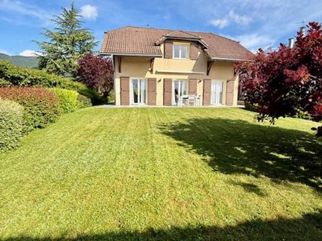 Maison de luxe de 111 m2 en vente Divonne les Bains, Auvergne Rhône Alpes