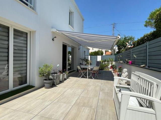 Maison de luxe de 118 m2 en vente Saint Georges de Didonne, France