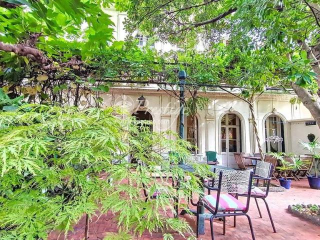 Maison de luxe de 11 pièces en vente à Arles sur Tech, France