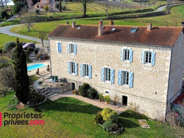 Maison de luxe de 11 pièces en vente à Cahors, Occitanie