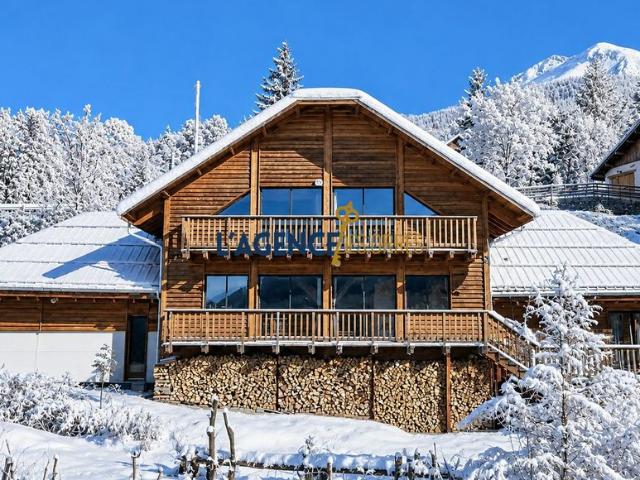 Maison de luxe de 11 pièces en vente à Les Orres, Provence Alpes Côte d'Azur