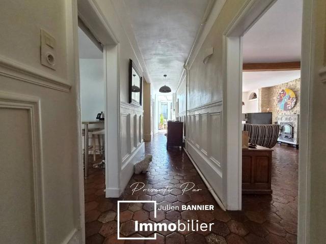 Maison de luxe de 11 pièces en vente à Maule, Île de France