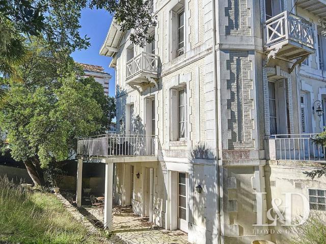 Maison de 11 pièces de luxe en vente à Royan, Nouvelle Aquitaine