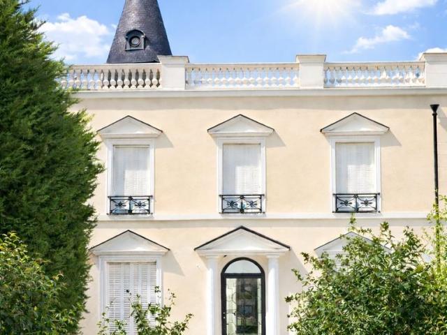 Maison de luxe de 11 pièces en vente à Saint Maur des Fossés, Île de France