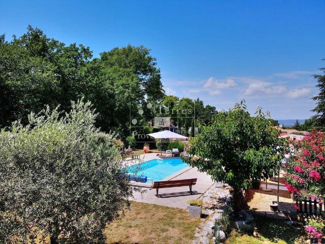Maison de luxe de 129 m2 en vente Montmeyan, Provence Alpes Côte d'Azur