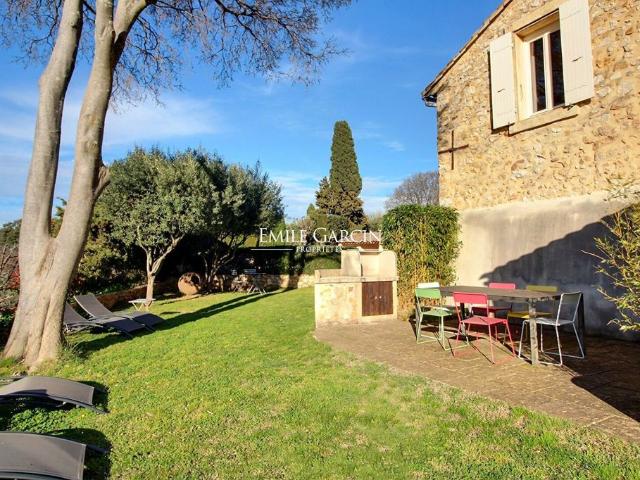 Maison de luxe de 12 pièces en vente à Uzès, Occitanie