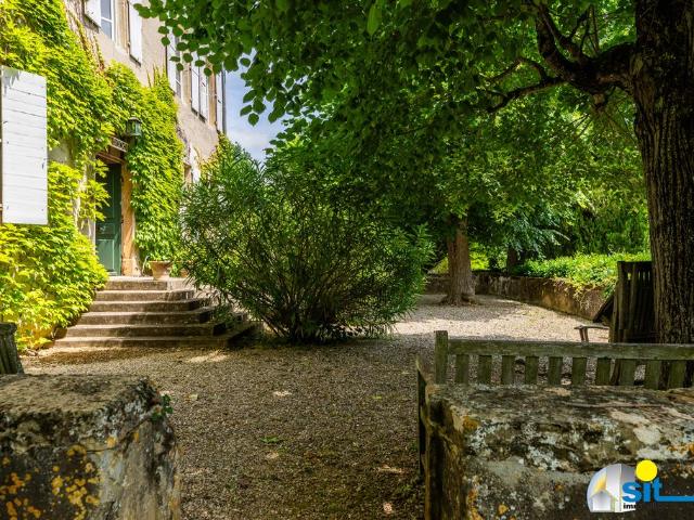 Maison de luxe de 12 pièces en vente à Vienne, France