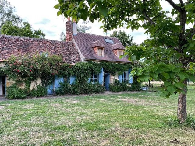 Maison de luxe de 12 pièces en vente à Autry Issards, France