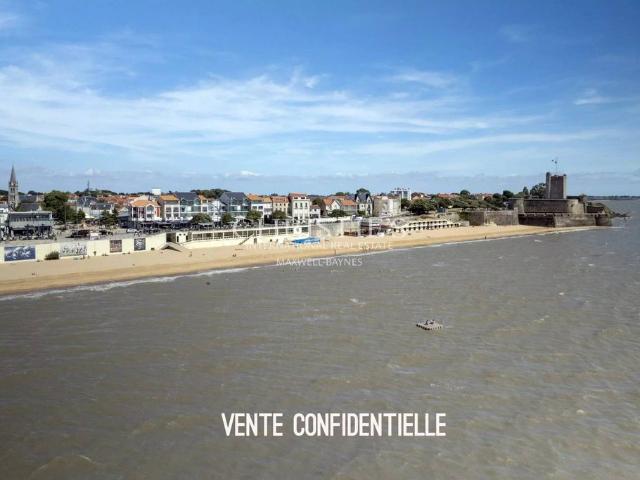 Maison de luxe de 12 pièces en vente à Fouras, Nouvelle Aquitaine