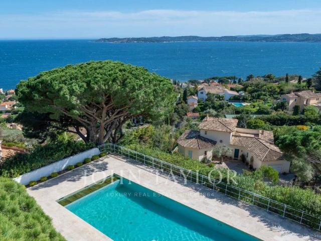 Maison de luxe de 12 pièces en vente à Sainte Maxime, Provence Alpes Côte d'Azur