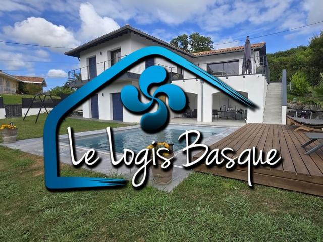 Maison de luxe de 130 m2 en location Urrugne, France