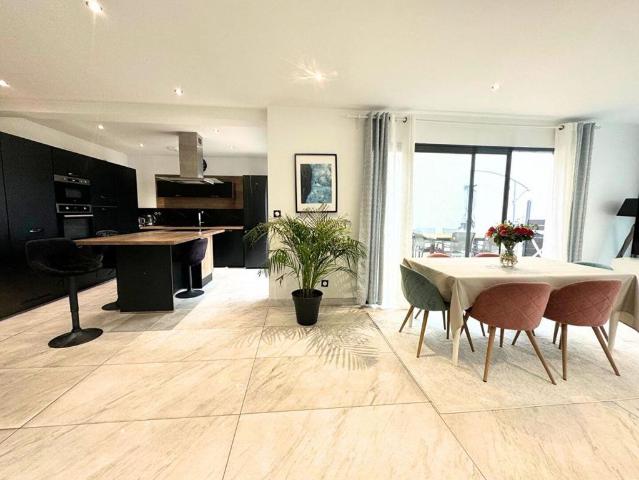 Maison de luxe de 130 m2 en vente Saint Herblain, France