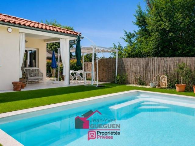 Maison de luxe de 5 pièces en vente à Belberaud, France