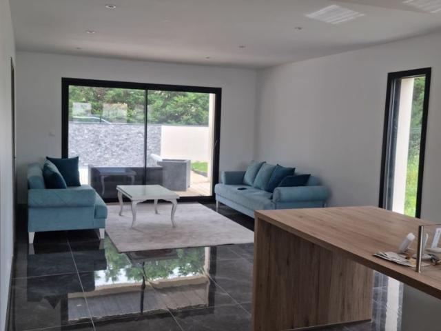 Maison de luxe de 132 m2 en vente Fauverney, Bourgogne Franche Comté