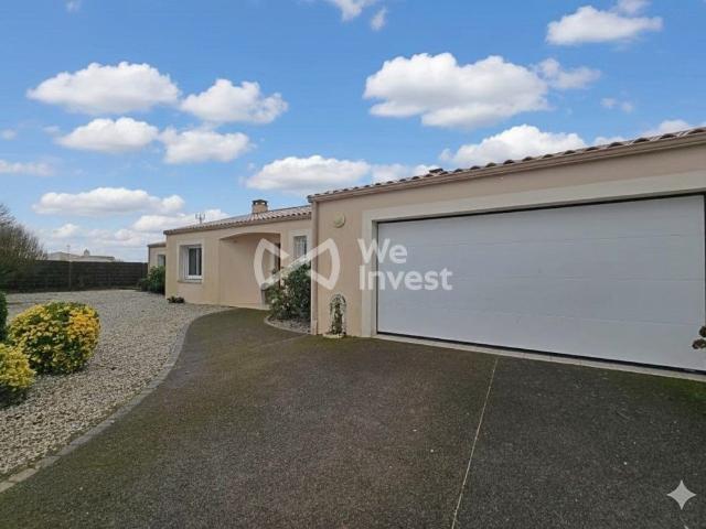 Maison de luxe de 4 pièces en vente à Saint Vincent sur Jard, France