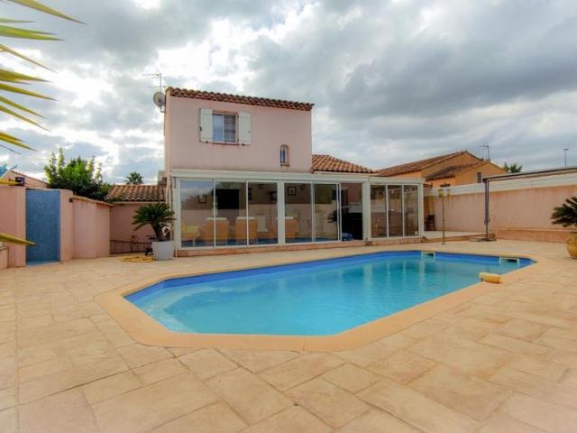 Maison de luxe de 136 m2 en vente La Londe les Maures, France