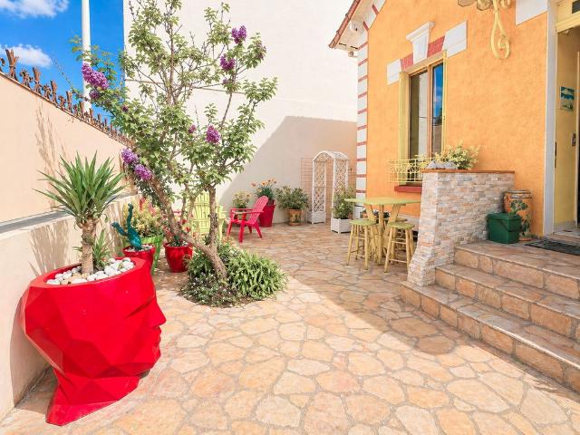 Maison de luxe de 137 m2 en vente Nanterre, Île de France