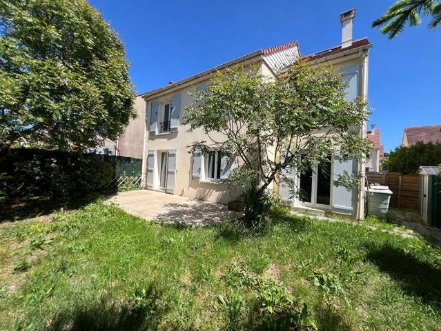 Maison de luxe de 138 m2 en vente Plaisir, Île de France